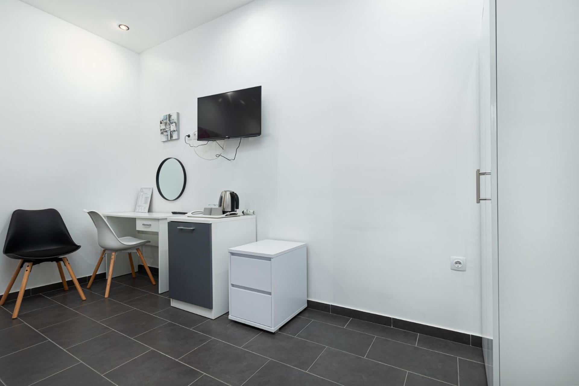 Rooms And Studio Flora Poreč Buitenkant foto