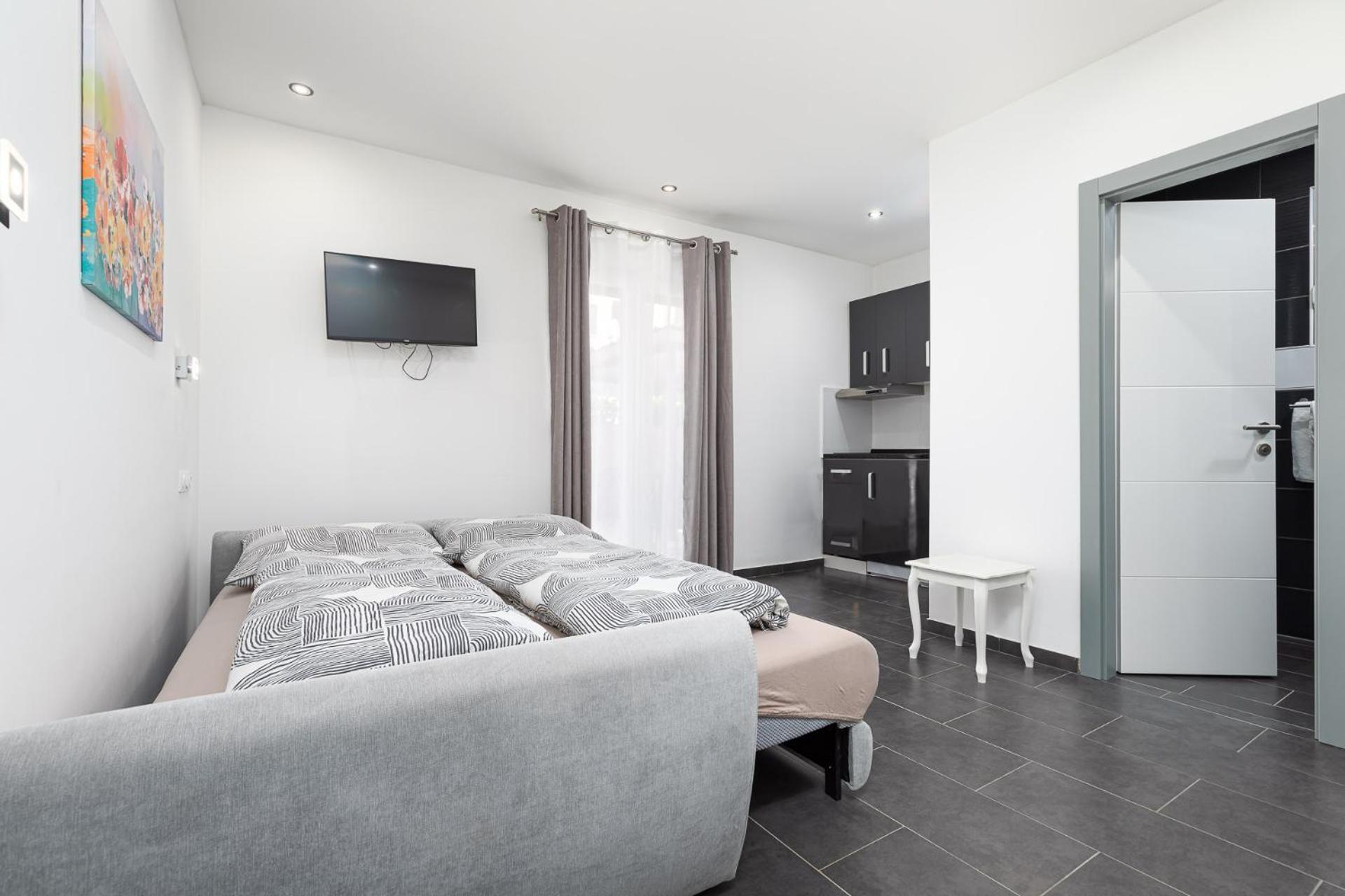 Rooms And Studio Flora Poreč Buitenkant foto