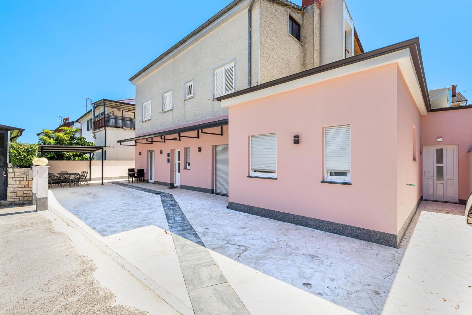 Rooms And Studio Flora Poreč Buitenkant foto