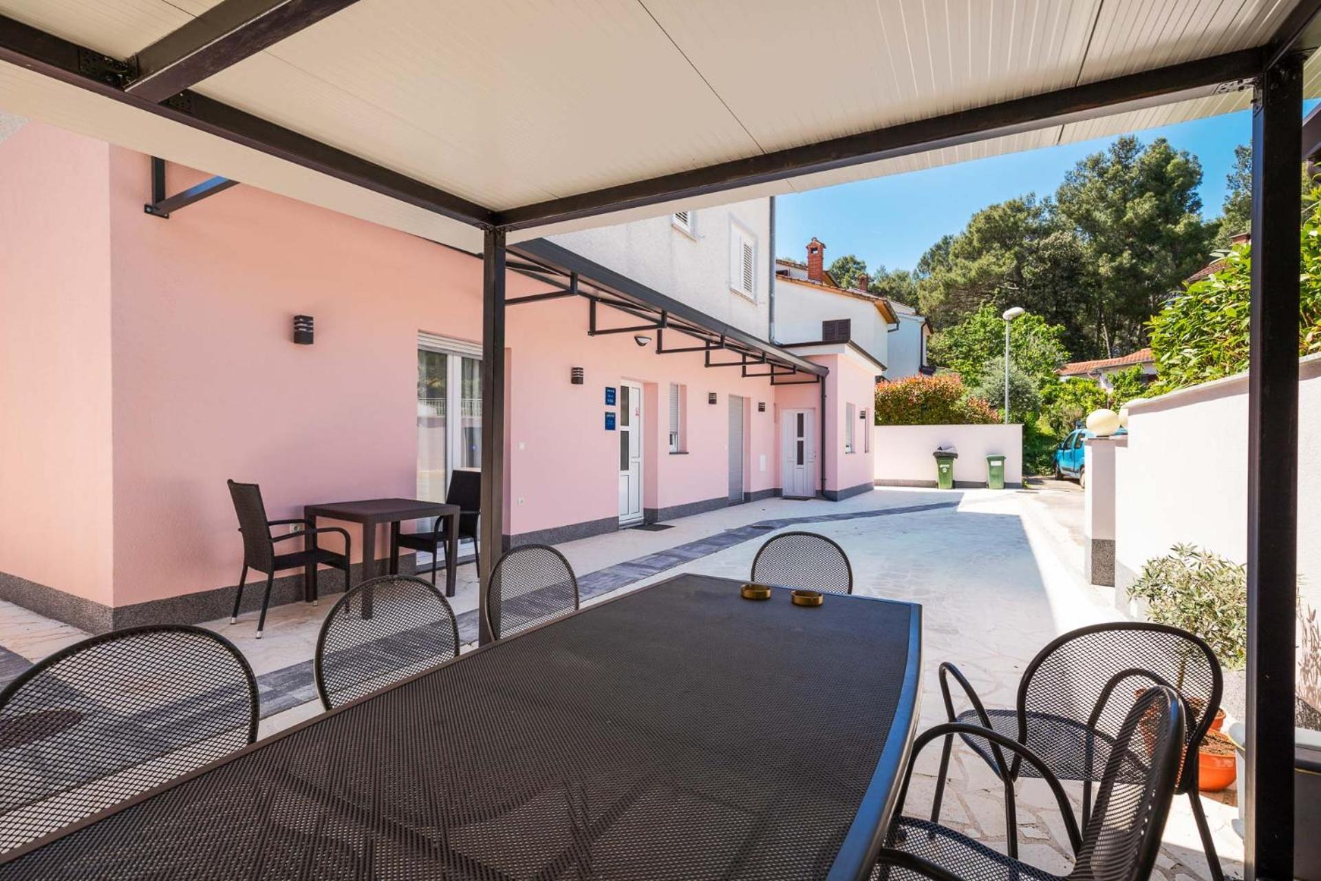 Rooms And Studio Flora Poreč Buitenkant foto